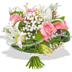 Букет из белых лилий, розовых роз и гипсофилы